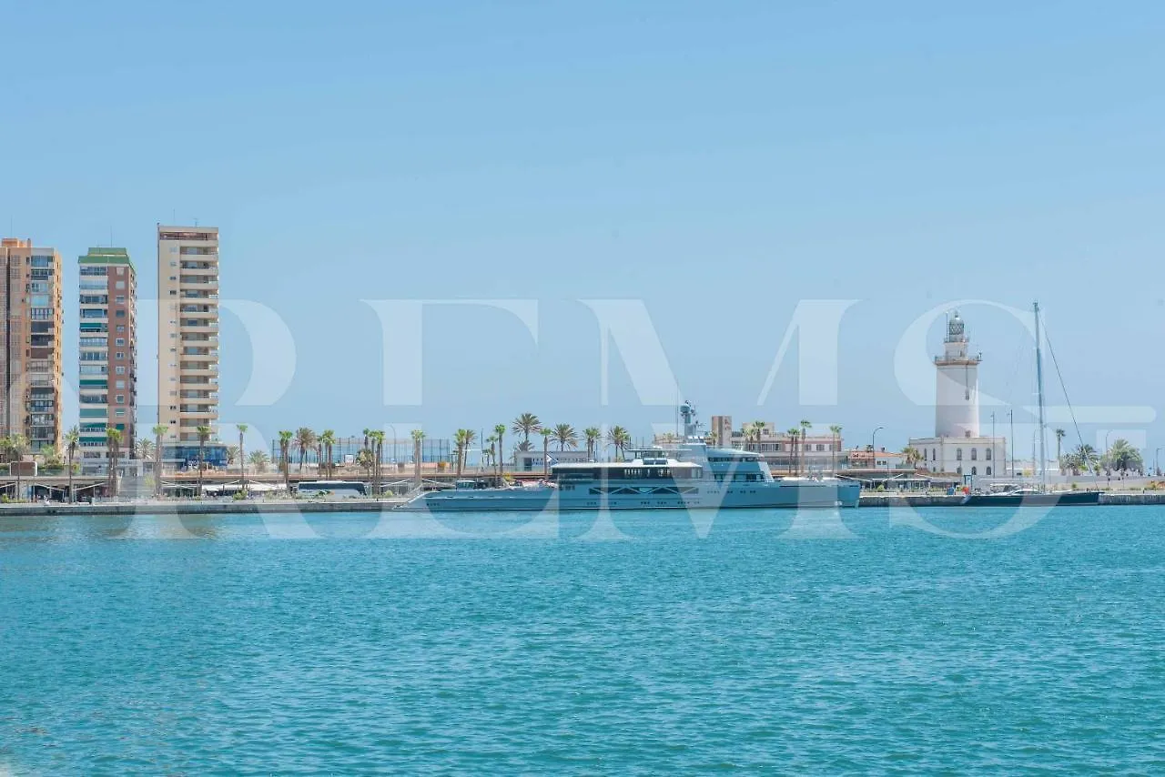 Sophisticated Apartment With Balcony & City Views By Rems Malaga Spain